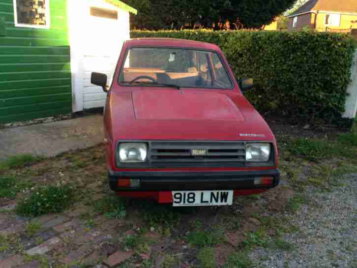 1987 RELIANT RIALTO GLS SALOON RED ONLY 21,000 MILES NOT ROBIN 12 MONTHS MOT