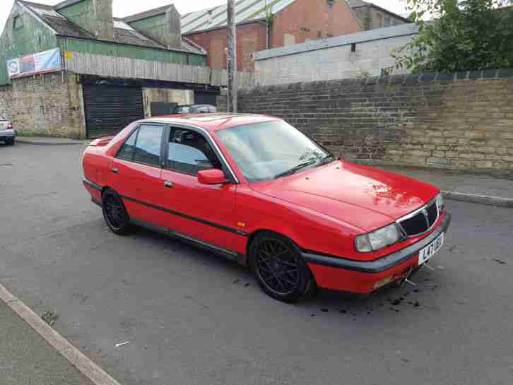 1993 L LANCIA DEDRA SE 2.0 TURBO RED VERY RARE DAMAGED SALVAGE STARTS AND DRIVES