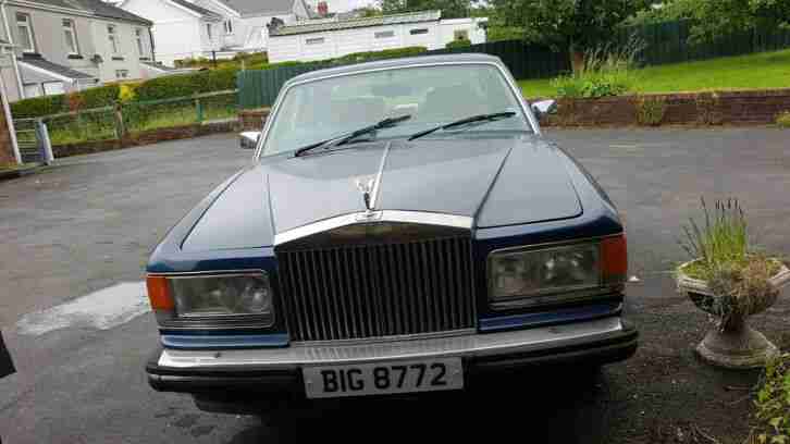 1993 Rolls Royce Silver Spirit II. Blue with Parchment. Project or Parts
