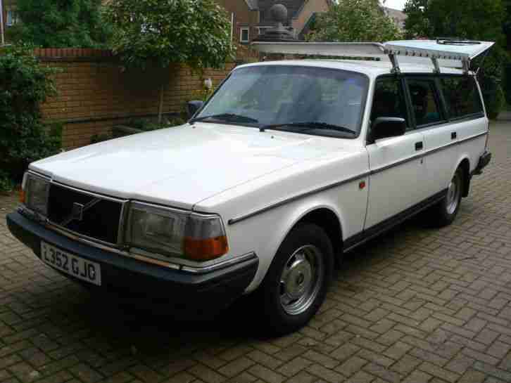 1993 VOLVO 240 SE 91K MILES FSH FROM NEW SEVEN SEATER WITH VOLVO ROOF RACK