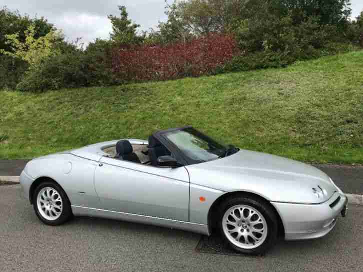 2000 (W) Alfa Romeo 2.0 TS Spider Rare Opportunity 1 Previous Owner Example