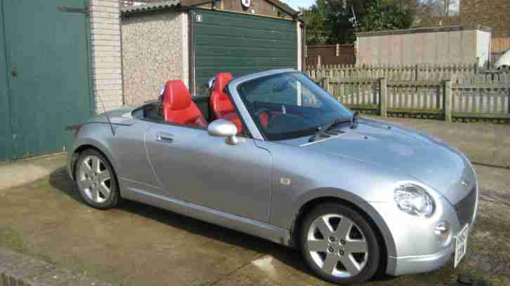 2003 DAIHATSU COPEN CONVERTIBLE SILVER WITH RED LEATHER INTERIOR
