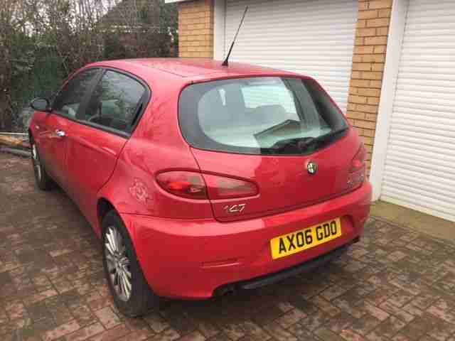 2006 ALFA ROMEO 147, 1.6, 5 DOOR, LOW MILEAGE, LIGHTLY DAMAGED STARTS AND DRIVES
