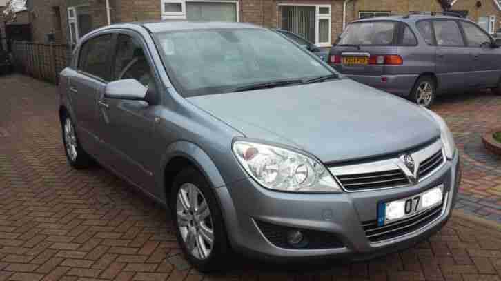 2007 astra design 1.6 with full