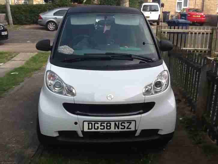 2008 FORTWO PURE 71 AUTO WHITE AND