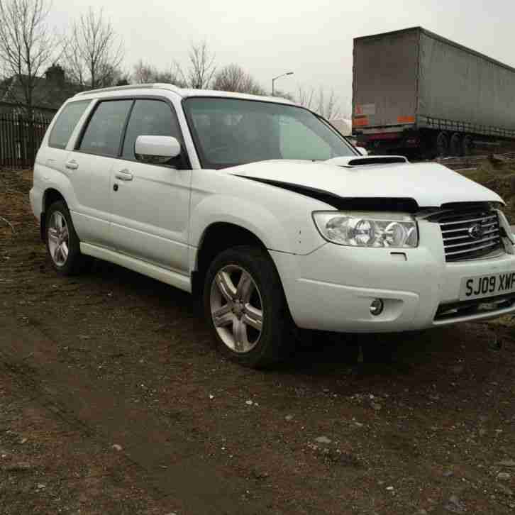 2009 FORESTER XT AUTO WHITE DAMAGED
