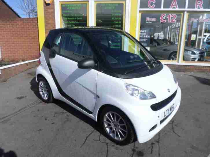 2011 11 SMART FORTWO