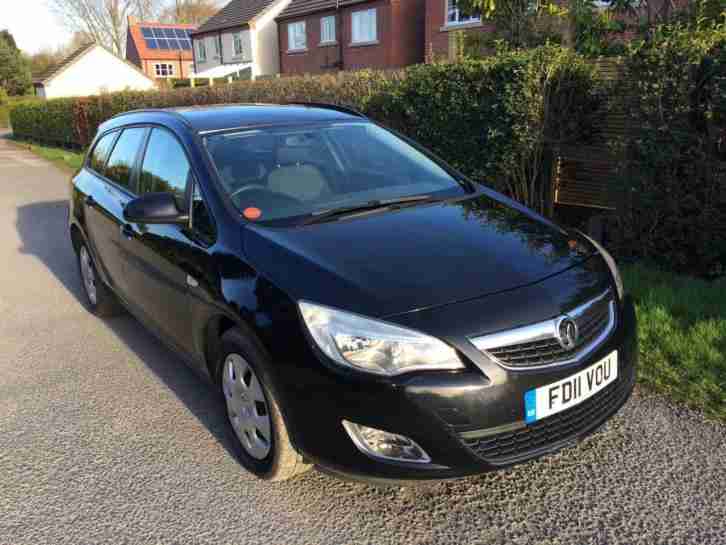 2011 11 Vauxhall Astra 1.7CDTi 16v Exclusive