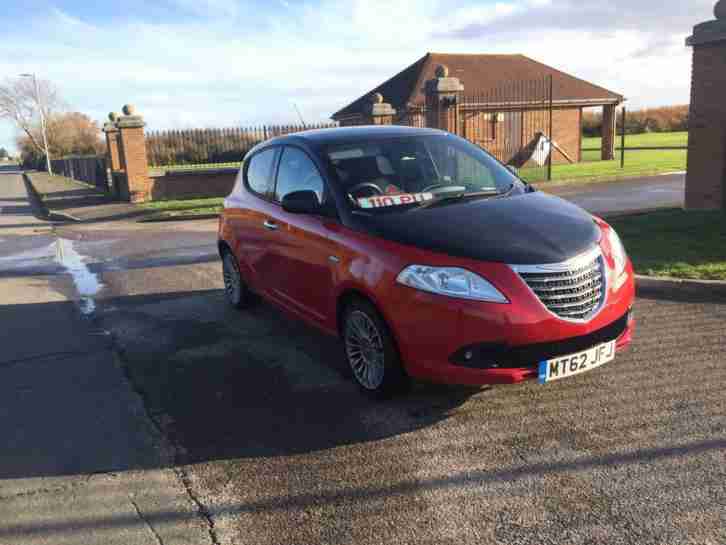 2013 Chrysler Ypsilon 1.2 ( 69bhp ) Black&Red SHOWROOM CONDITION HPI CLEAR
