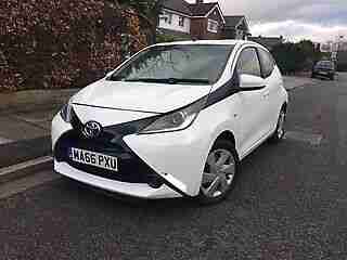 2016 66 REG TOYOTA AYGO X PLAY VVT I 5DR WHITE SALVAGE DAMAGED REPAIRED