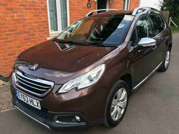 Peugeot 2008 1.2 VTi Allure 5dr SUV FULL SERVICE HISTORY LADY OWNER VERY CLEAN !