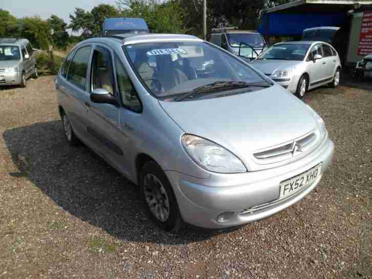 Citroen Picasso 2.0HDi Diesel MPV Silver Breaking for Spares Good Front End