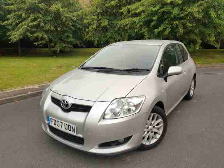 FREE DELIVERY TOYOTA AURIS TR DIESEL FULL TOYOTA SERVICE HISTORY