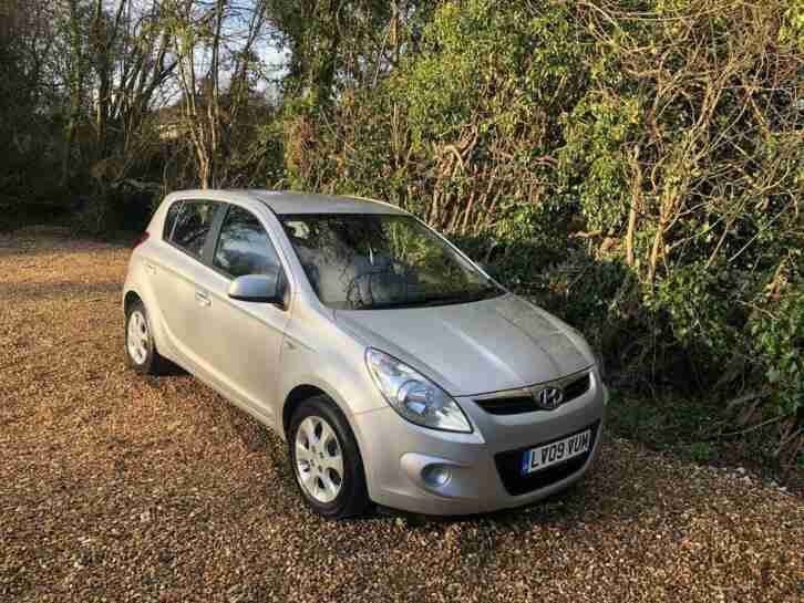 HYUNDAI I20 Comfort 1 OWNER ONLY 7000 MILES 2009 Petrol Manual in Silver