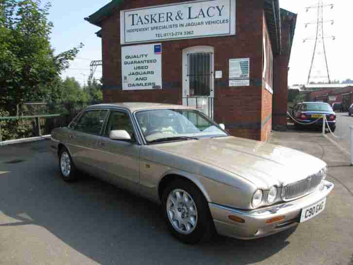Immaculate Jaguar XJ 4.0 LWB Sovereign Topaz With Oatmeal Leather, 36,000 Miles