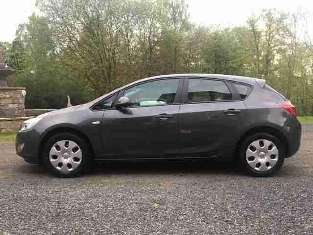 Immaculate Vauxhall Astra 1.4 Exclusive, 63k miles with 6 Months Warranty Inc