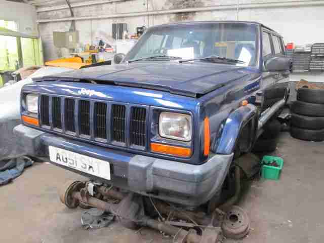 JEEP CHEROKEE 4.0 PETROL AUTO BREAKING FOR SPARES
