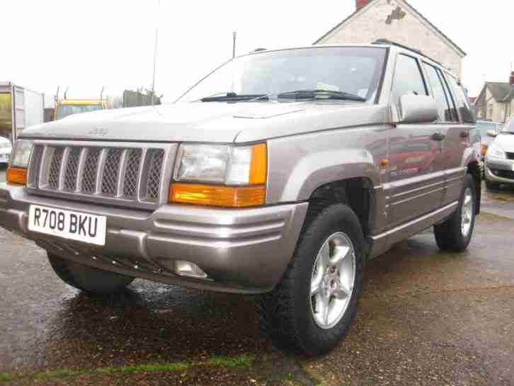 JEEP GRAND CHEROKEE ORVIS, AUTOMATIC, Gold,