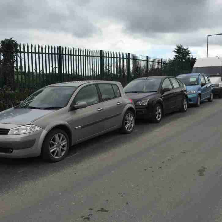 JOB LOT OF SPARES OR REPAIRS CARS FOUR INCLUDED FOCUS MEGANE C3 206 07815711402