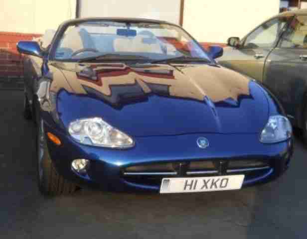XK8 4.0 CONVERTIBLE Blue with Cream