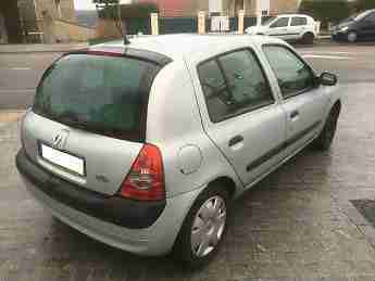 LHD Renault Clio 1.5dCi 80 2002 Expression French registered Left Hand Drive Car