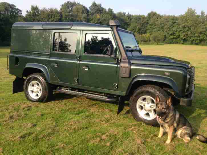 Land Rover Defender 110 XS Utility, Green,