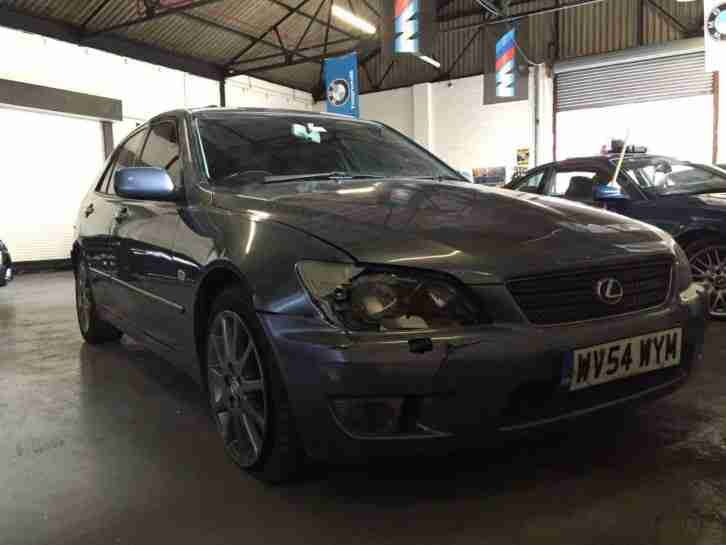 Lexus is200 spares or repairs leather sat nav alloys starts.
