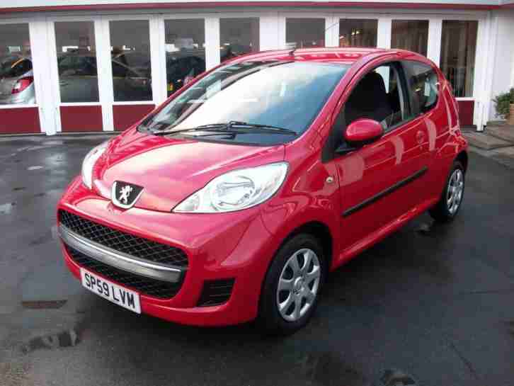 Peugeot 107 1.0 2-Tronic Urban,only 17,900 miles