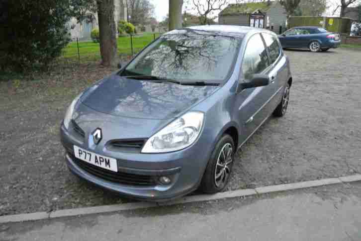 RENAULT CLIO 1.4 16V EXPRESSION LATE 2005 55 PLATE FACELIFT NEW SHAPE NICE CAR