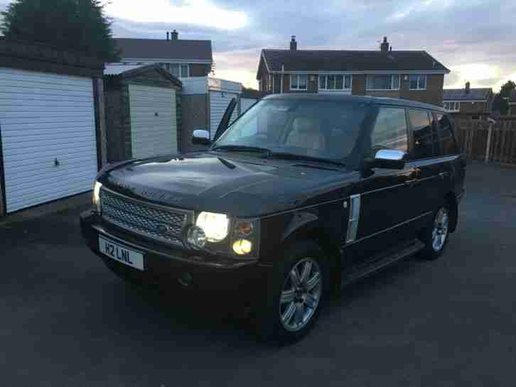 Range Rover Vogue V8 auto 4.4 petrol 2004 with private plate