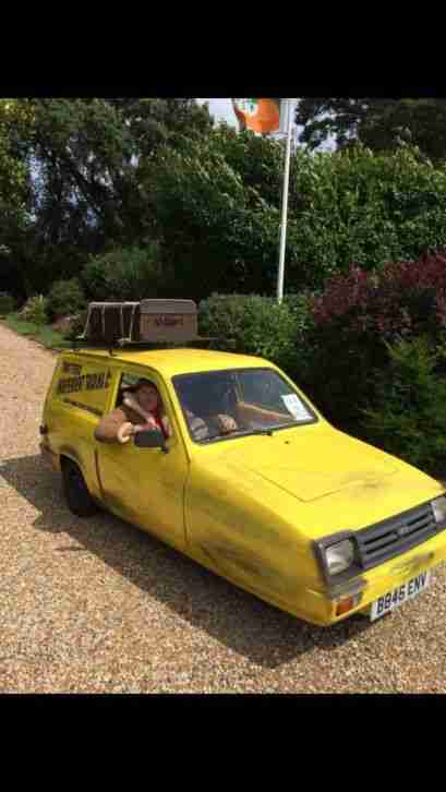 Reliant Del Boy Only Fools And Horses lookalike and attached hire business