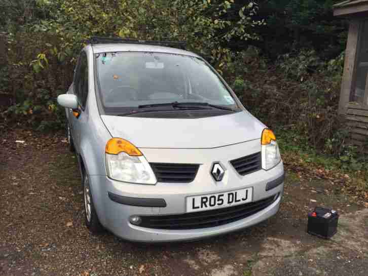 Renault Modus 2005 Good condition but non runner (head gasket) project