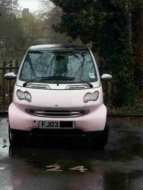 Smart Car Passion Pink (2003) (Needs fixing)