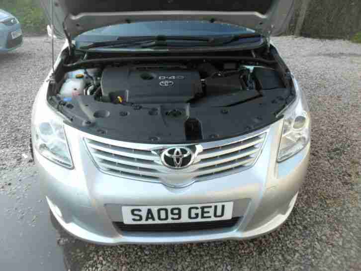 Toyota Avensis 2.2D-4D 150 2009MY TR