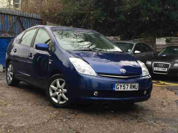 Prius 1.5 CVT T Spirit WITH ONLY
