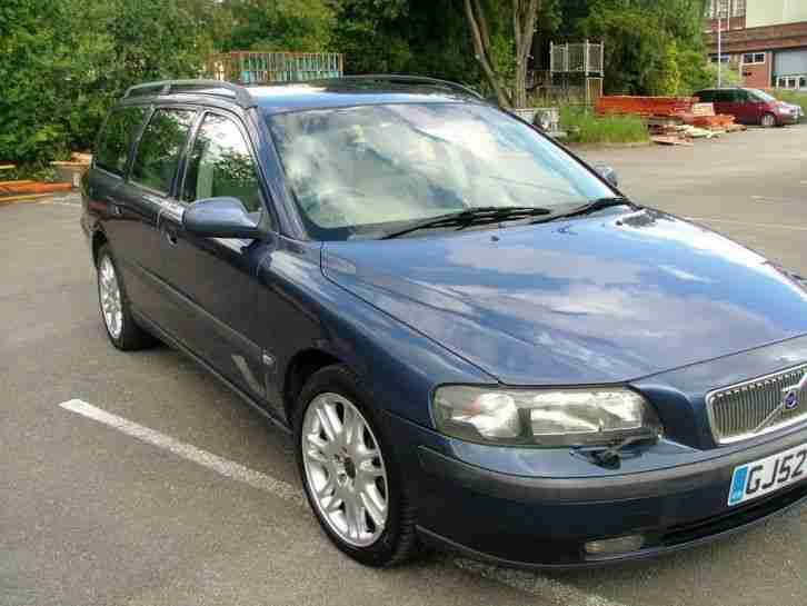 VOLVO V70 D5 SE AUTO 02 GLEAMING BLUE MET HEATED TAN LEATHERS 50MPG LOVELY CAR