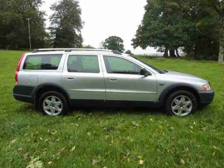 VOLVO XC70 D5 AWD CROSS COUNTRY ESTATE